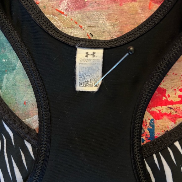 Under Armour Sports Bra - Size XS - Picture 3 of 3